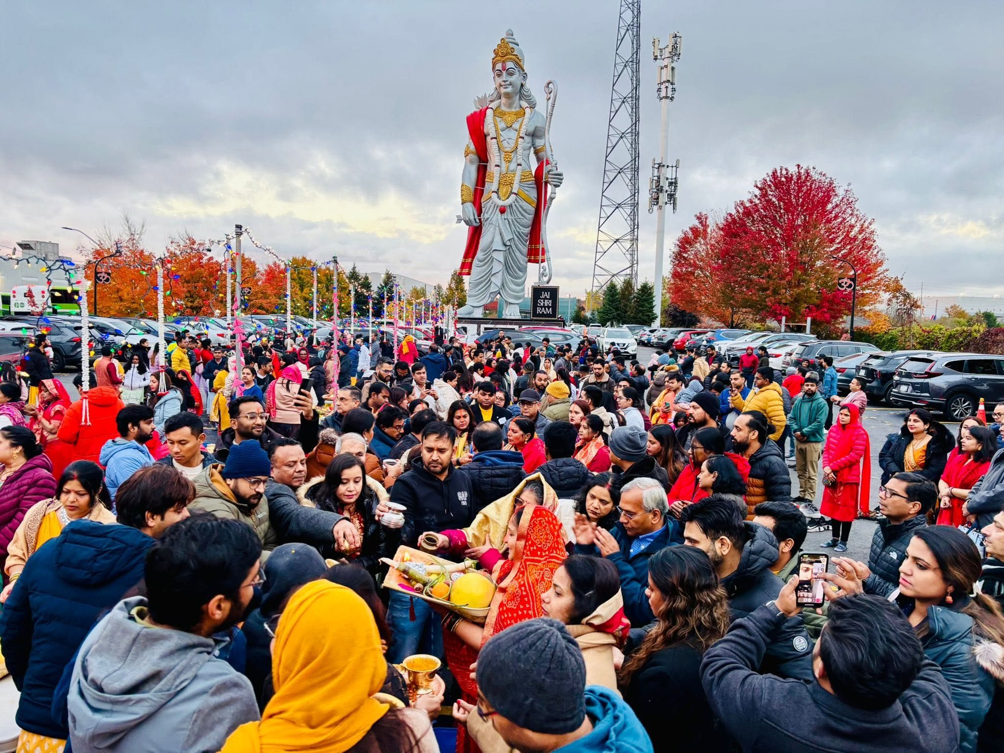 Thousands of BAJCCA families at Sandhya Arghya under the Lord Ram statue at the Hindu Heritage Centre, Mississauga